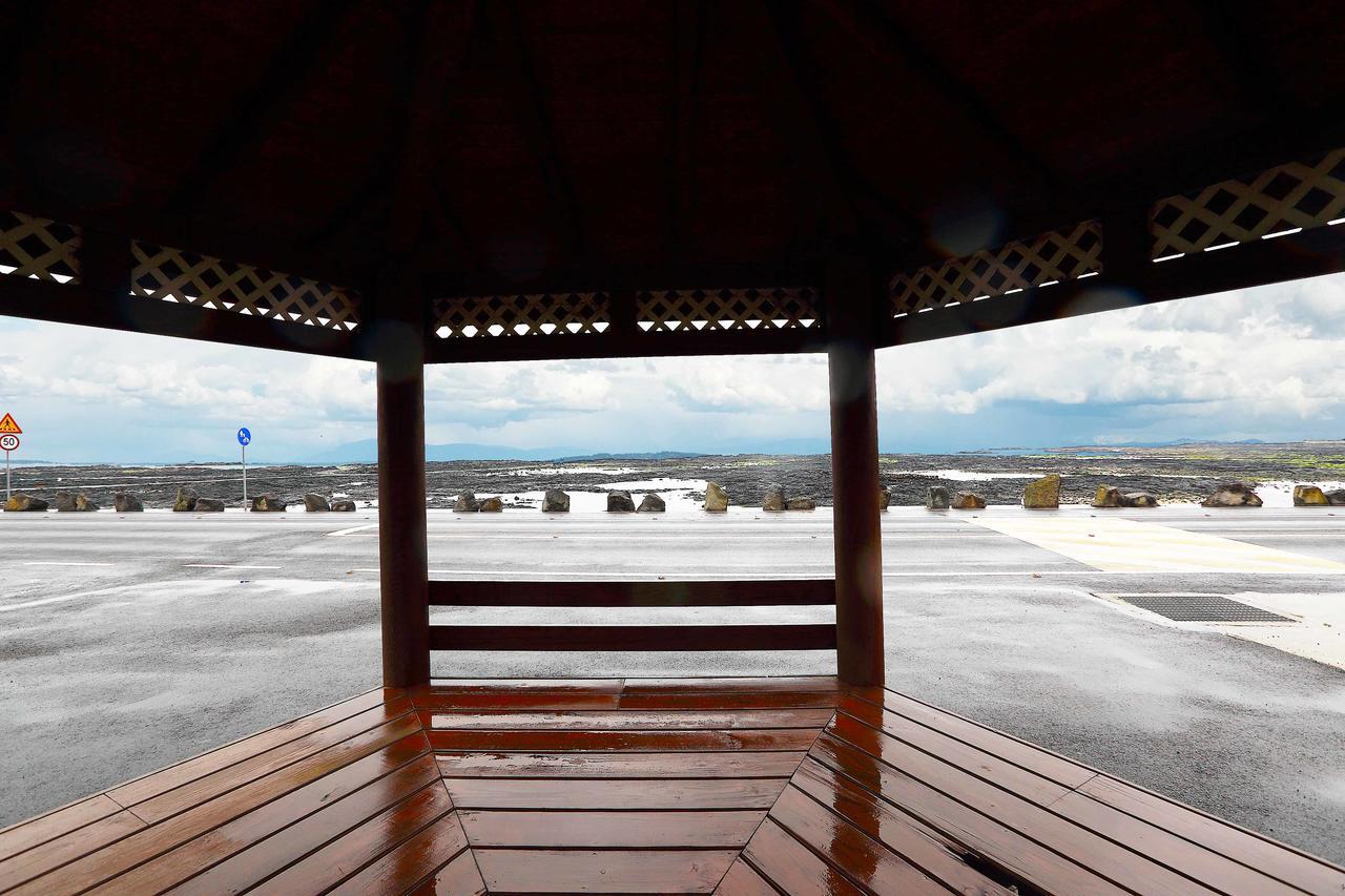 Gyeryonggil Pension Jeju Exterior foto